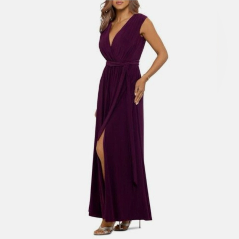 Sleeveless Burgundy V-Neck Dress